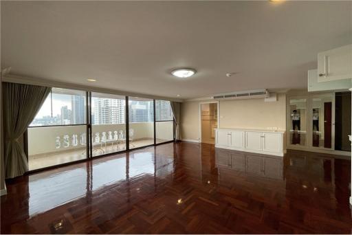 Duplex 5 bedrooms for rent in Promphong - 920071001-12387