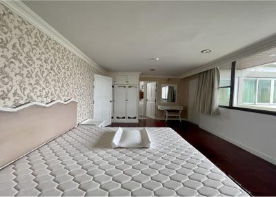 Duplex 5 bedrooms for rent in Promphong - 920071001-11482