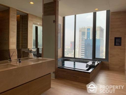 1-BR Condo at The Esse Asoke near MRT Sukhumvit