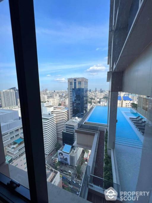 1-BR Condo at The Esse Asoke near MRT Sukhumvit