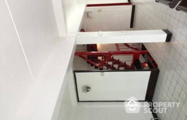 3-BR Townhouse near BTS Chong Nonsi