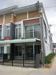 Partly Furnished 3 Bed Townhouse at San Sai Noi