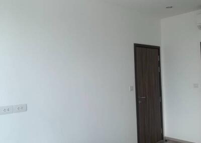 2-BR Condo at Ideo Mobi Sukhumvit 66 near BTS Udom Suk