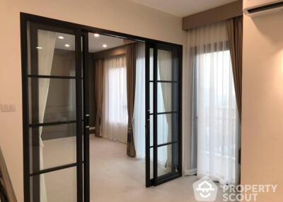 2-BR Condo at Intro Phaholyothin-Pradipat near MRT Kamphaeng Phet