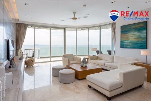 Seaview Luxury 3 Bedroom Apartment in The Cove