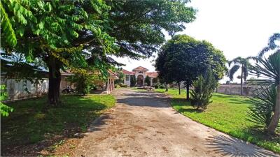 Single-storey detached house