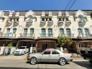 3-story townhouse, The Metro Village, Rama 9.