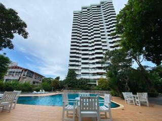 Condo for sale in Pattaya, Sunset Heights Condominium, next to the sea, move in ready