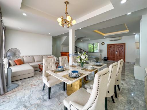 4 Bedrooms House in Paradise Villas 1 East Pattaya H011179