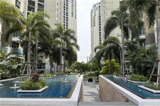 "Luxurious Condo in Bangkok