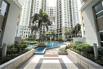 "Luxurious Condo in Bangkok