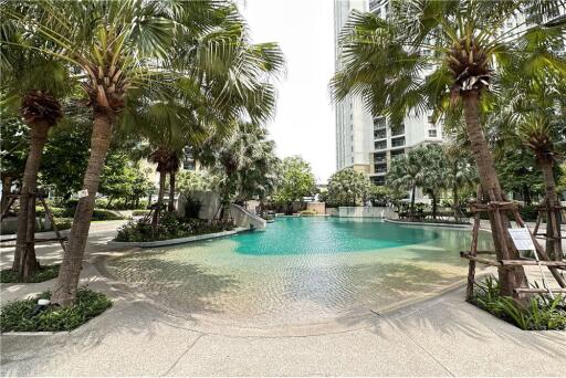 "Luxurious Condo in Bangkok