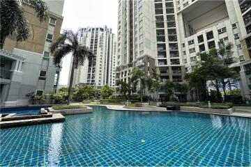 An affordable investment with guaranteed returns in prime location and open views only 7 minutes walk from MRT Rama 9. - 920071062-177