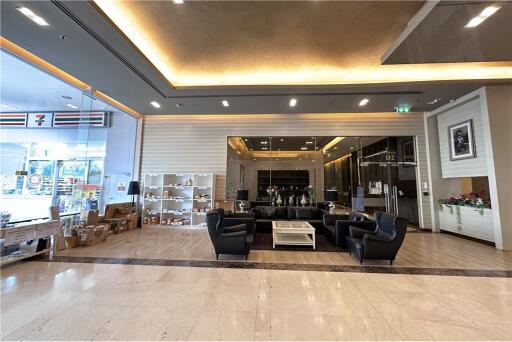 "Luxurious Condo in Bangkok