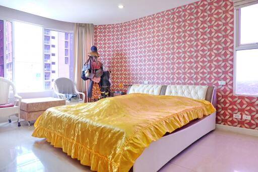 คอนโดนี้ มีห้องนอน 2 ห้องนอน  อยู่ในโครงการ คอนโดมิเนียมชื่อ The Residences @ Dream Pattaya 