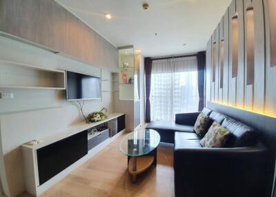 Noble Refine 1-Bedroom 1-Bathroom Fully-Furnished Condo for Rent