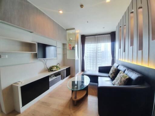 Noble Refine 1-Bedroom 1-Bathroom Fully-Furnished Condo for Rent