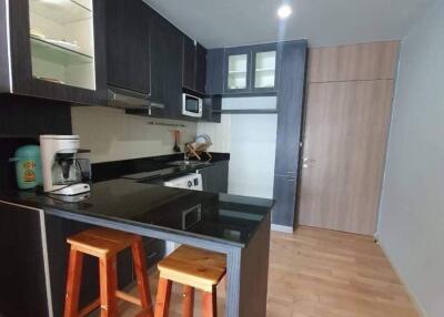 Noble Refine 1-Bedroom 1-Bathroom Fully-Furnished Condo for Rent