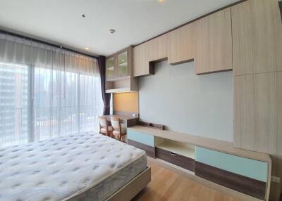 Noble Refine 1-Bedroom 1-Bathroom Fully-Furnished Condo for Rent