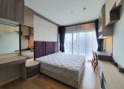 Noble Refine 1-Bedroom 1-Bathroom Fully-Furnished Condo for Rent