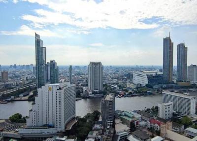 For SALE : State Tower / 1 Bedroom / 2 Bathrooms / 68 sqm / 7500000 THB [S12173]