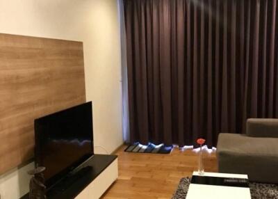 1-BR Condo at The Tempo Ruamrudee Condominium near BTS Phloen Chit