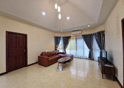 3 Bedrooms Villa / Single House in SP Village 4 East Pattaya H011372