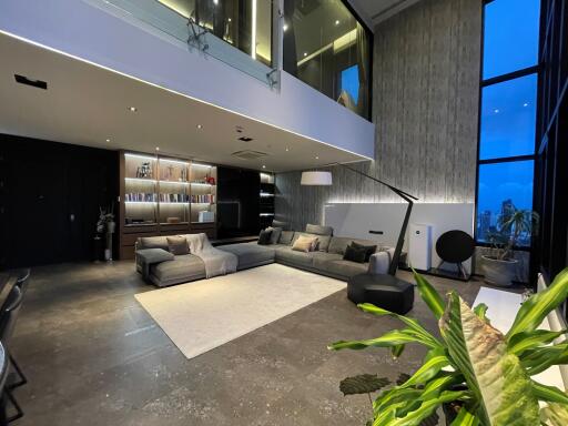 Emporio Place Loft Penthouse