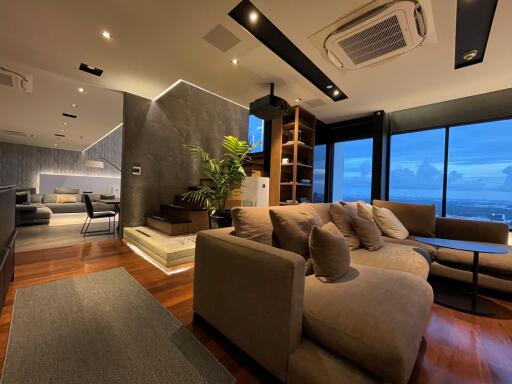 Emporio Place Loft Penthouse