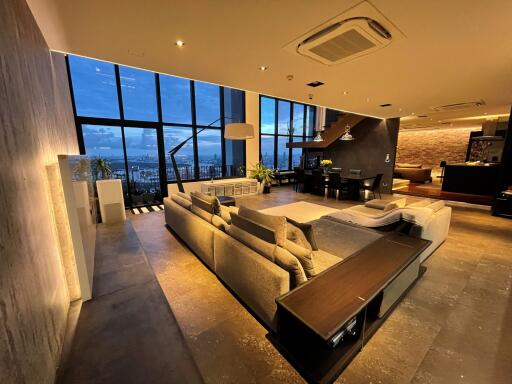 Emporio Place Loft Penthouse