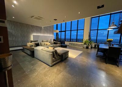 Emporio Place Loft Penthouse