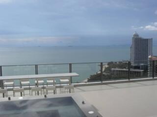 Condo for rent in Pattaya, netpoint condo, move in ready , looks good.