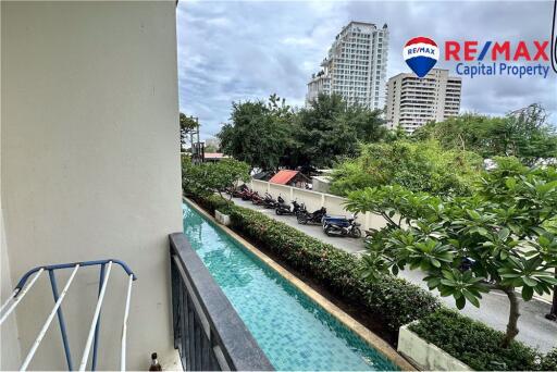 Park Lane Jomtien Resort One Bedroom For Sale