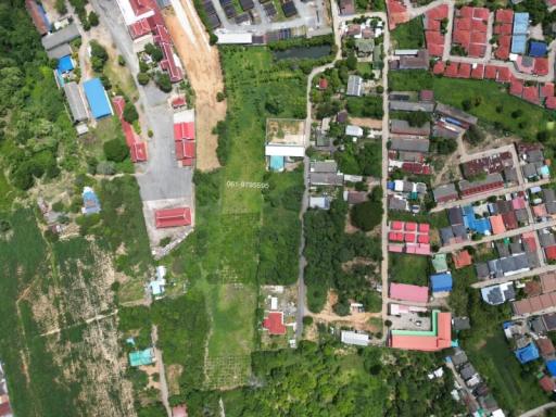 Large plot of land, Sattahip, near the sea, near Sukhumvit Road.