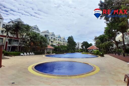 1 Bedroom for sale in Metro Jomtien condotel