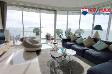 Luxurious 3Bedroom Condo in The Cove with Sea View