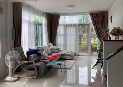 2-story detached house for rent, Chonburi, move in ready