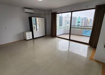 Condo for Rent / Sale spacious 3 bedroom in Bangna