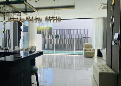 Belgravia Exclusive Pool Villa Bangna Rama 9 Five bedroom house for sale