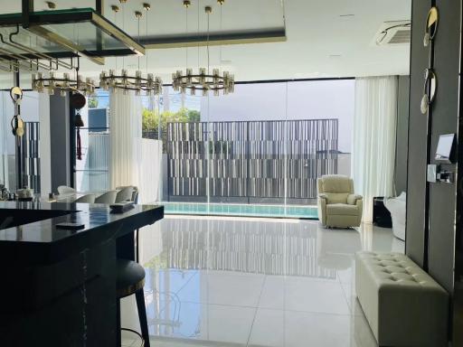 Belgravia Exclusive Pool Villa Bangna Rama 9 Five bedroom house for sale