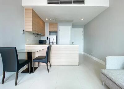 Aguston Sukhumvit 22 One bedroom condo for sale