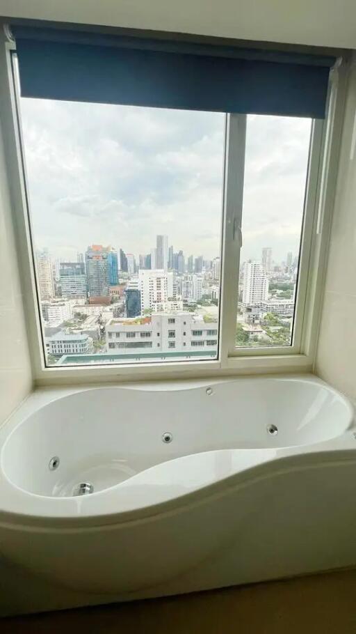 Ivy Thonglor 4 bedroom condo for rent