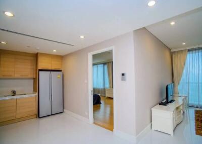 Aguston Sukhumvit 22 Three bedroom condo for rent