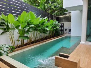 The Trees Sathorn 4 bedroom house for rent