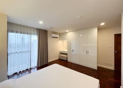 Richmond Palace 3 bedroom condo for sale