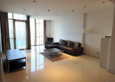 Athenee Residence 3 bedroom condo for rent