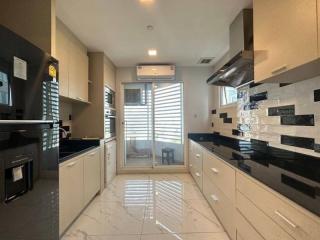 Ideal 24 Four bedroom condo for rent