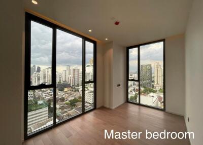 Muniq Sukhumvit 23 Two bedroom condo for sale