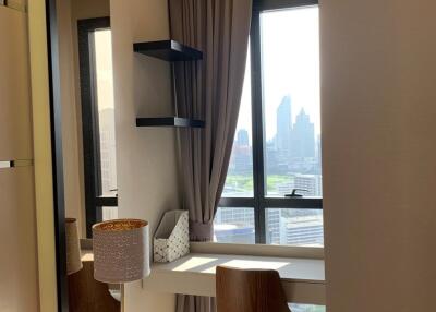 Ashton Chula Silom 1 bedroom condo for rent