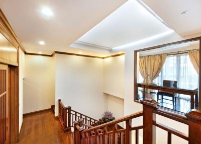 L&H Villa Sathorn 4 bedroom house for rent